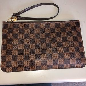 Louis Vuitton Damier Ebene wristlet MM